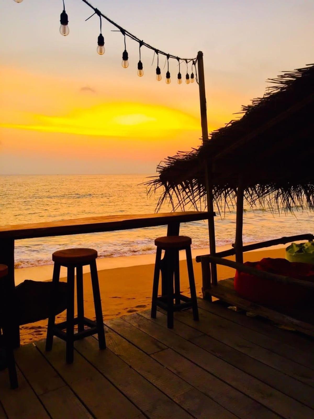 Backpack Beach Hostel & Reggae Bar Boossa Экстерьер фото